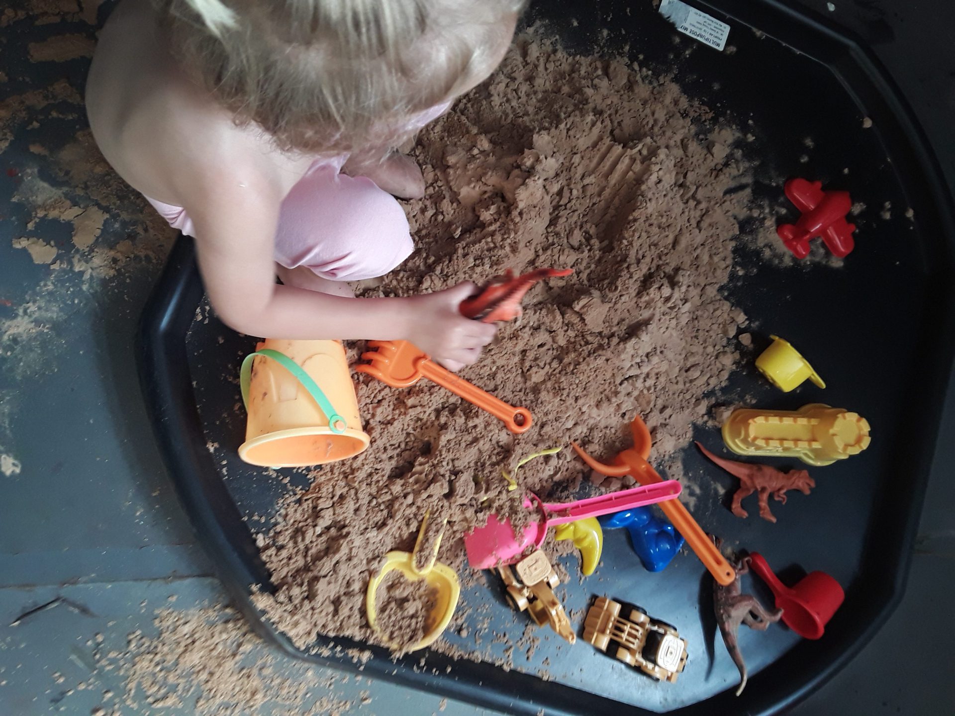 Messy Minis creative play